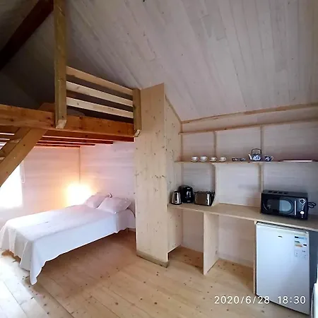 Πανσιόν Tiny House A Decouvrir Au Coeur De La Cite ! 3*