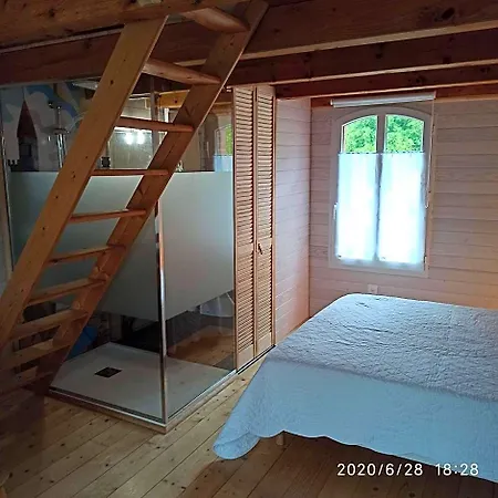 Πανσιόν Tiny House A Decouvrir Au Coeur De La Cite ! Contrexéville