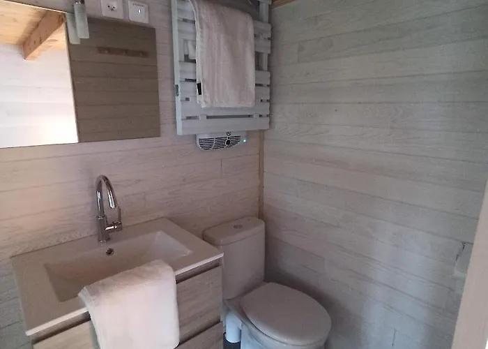 Tiny House à Découvrir Au Cœur De La Cité ! Casa de hóspedes Contrexéville